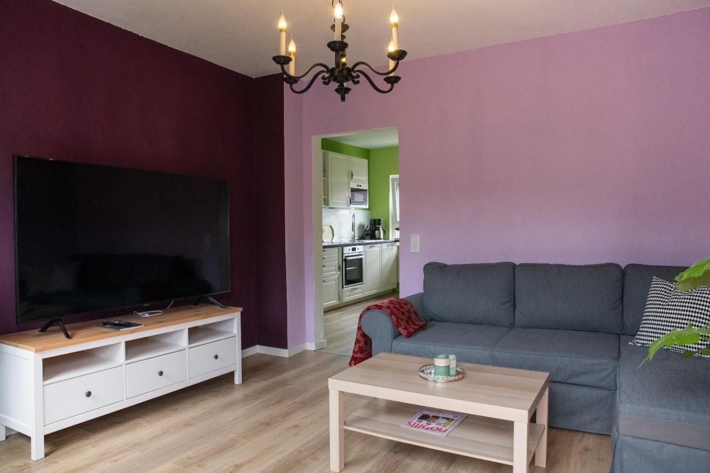 Farbenfrohe Ferienwohnung Detmold Exterior photo